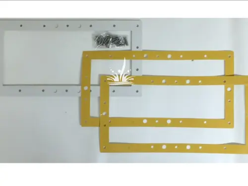 KIT CORREDO FLANGIA GUARNIZIONI E VITERIA PER SKIMMER PISCINA POOL'S PER RIVESTIMENTO IN PVC - immagine 1